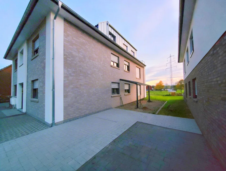 Baustelle des Mehrfamilienhauses Wettringen im Rohbau